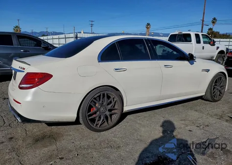 2019 Mercedes-Benz E 63 Amg-S 4Matic z USA, uszkodzony, nr VIN WDDZF8KB5KA521396